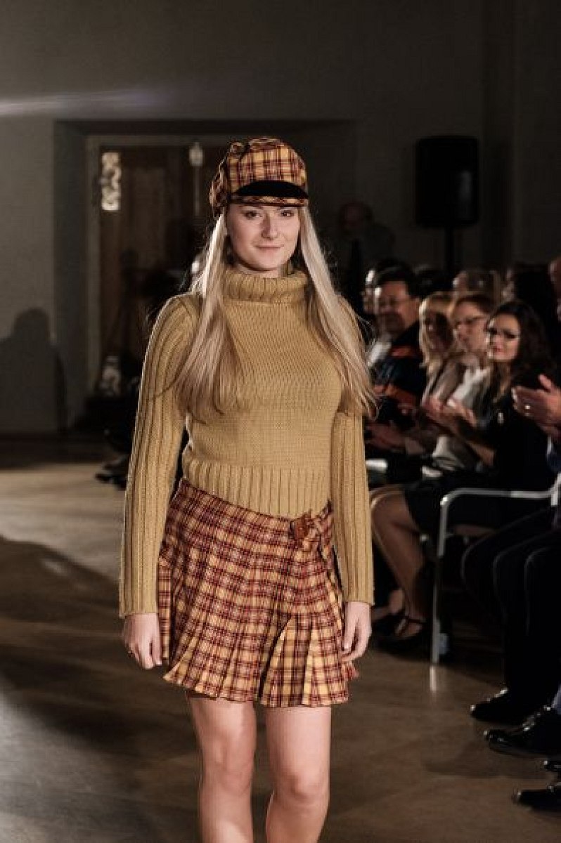 20181104195622-18140c9e-me