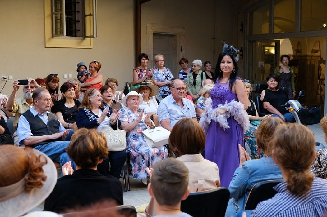 20170629231625-d9025120-me