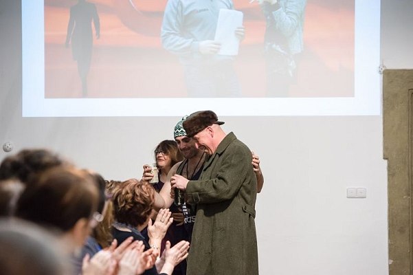 20170401174723-c6d0492a-me