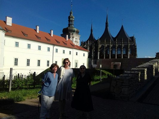 20191107232717-fae2e0a2-me