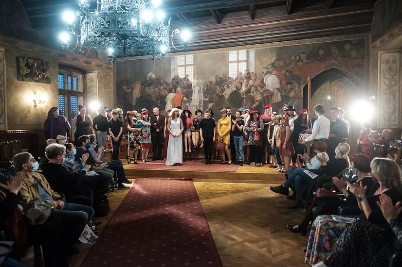 20201007132339-edf34b19-la