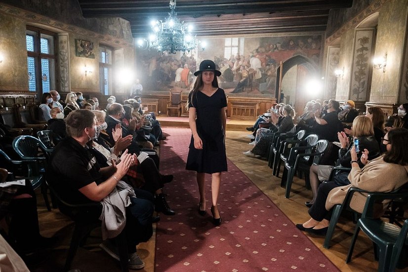 20201007131821-00f7b79e-la