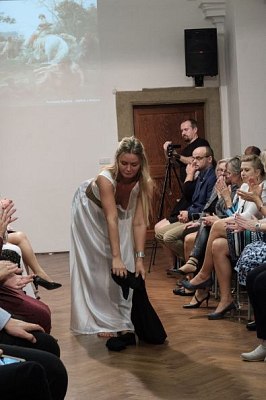 20181104164906-53bd0711-me