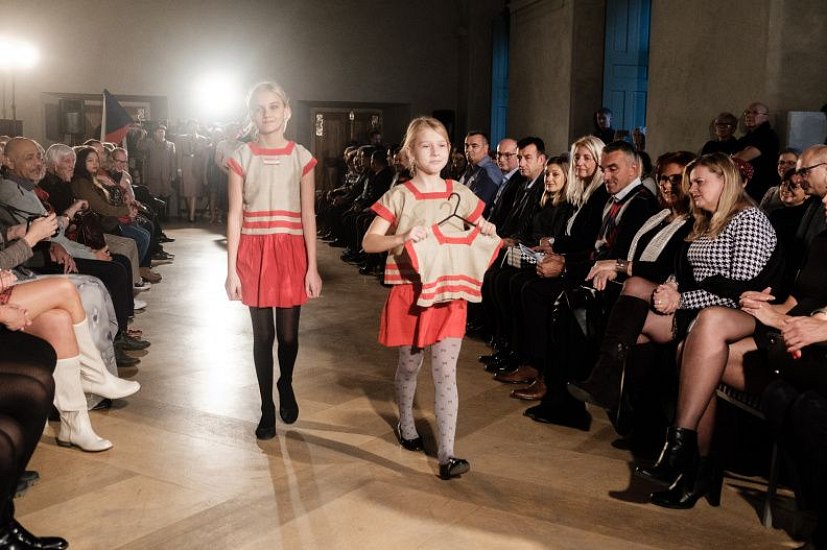 20181104192802-bd97a2d1-me