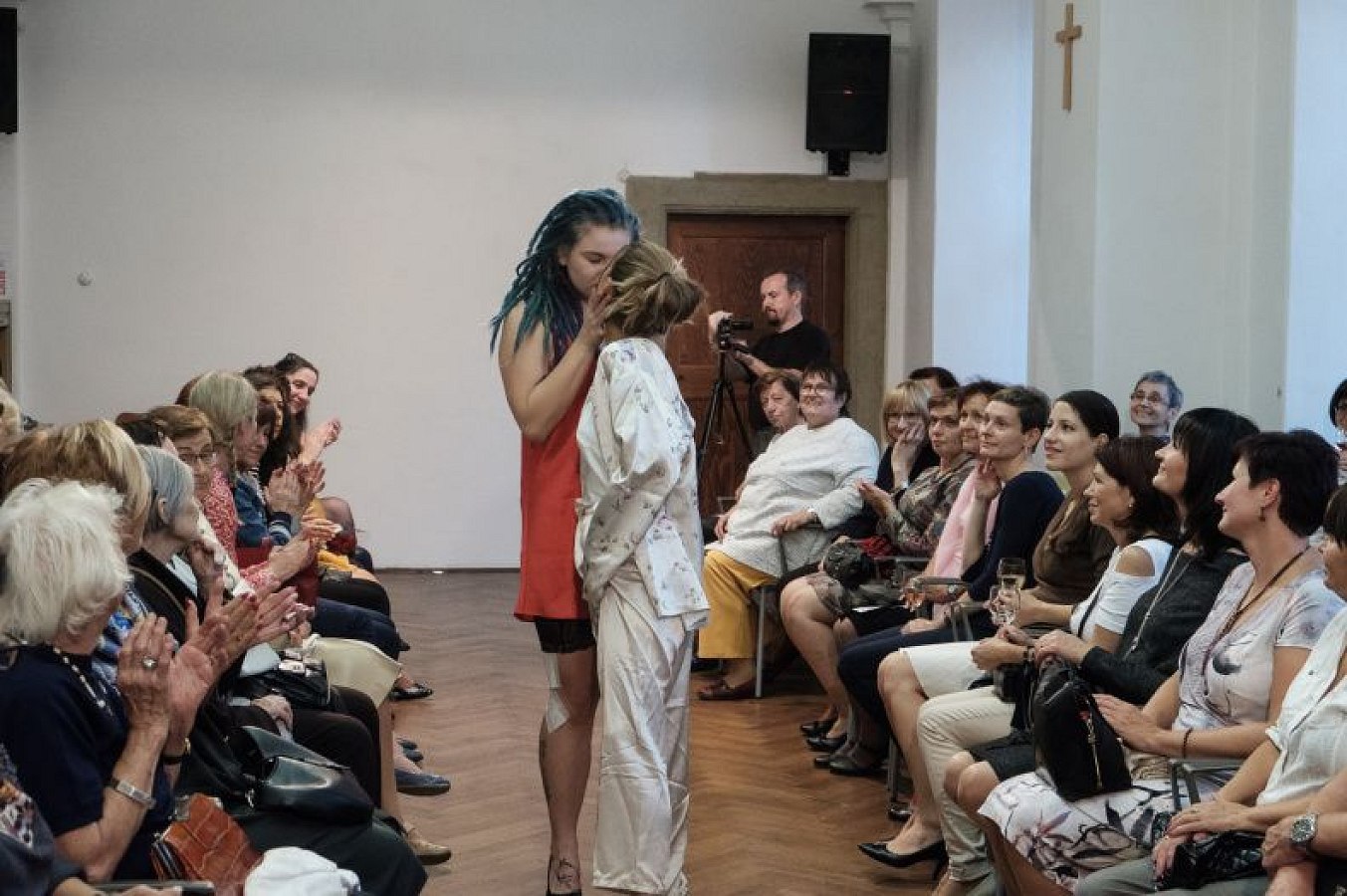 20181104180201-6873f7bb-me