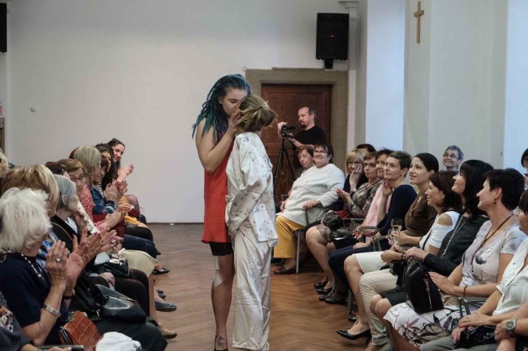 20181104180201-6873f7bb-me