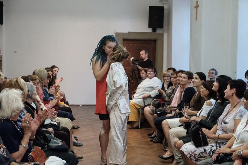 20181104180201-6873f7bb-me