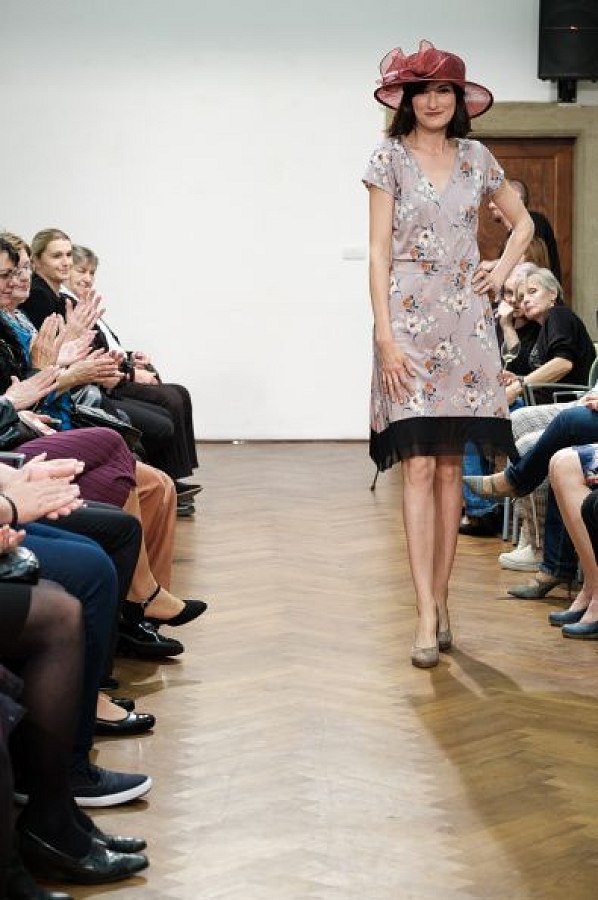 20191107213610-714f2a76-me