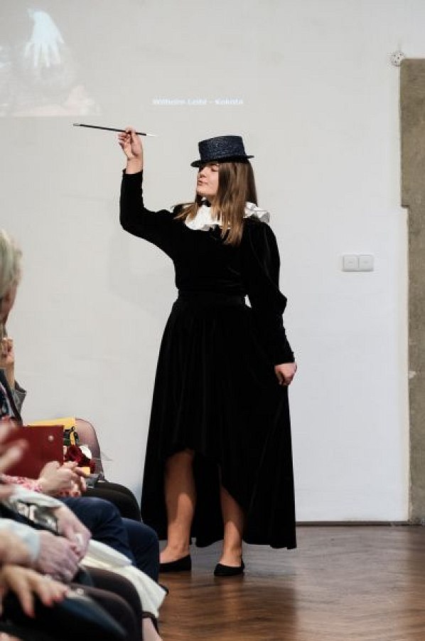 20181104181452-6c40a7a0-me