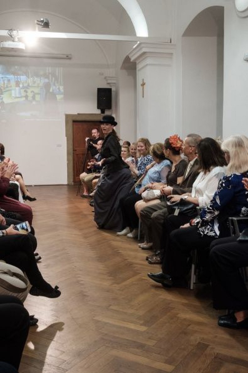 20181104164635-1fae99d2-me