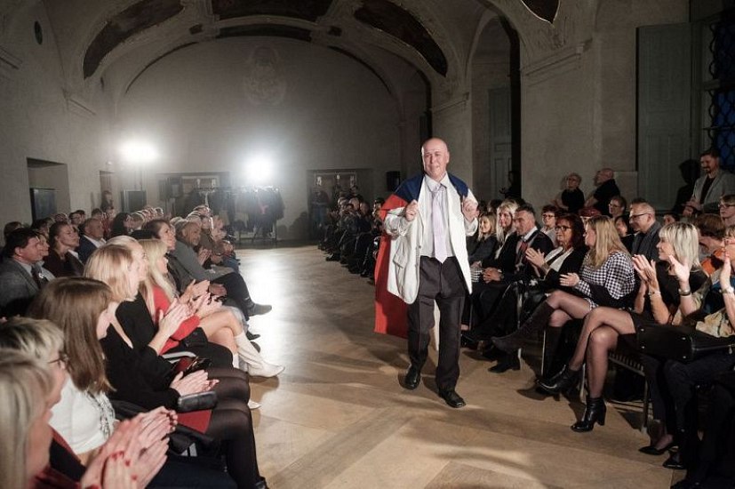 20181114191750-1fa2500b-me