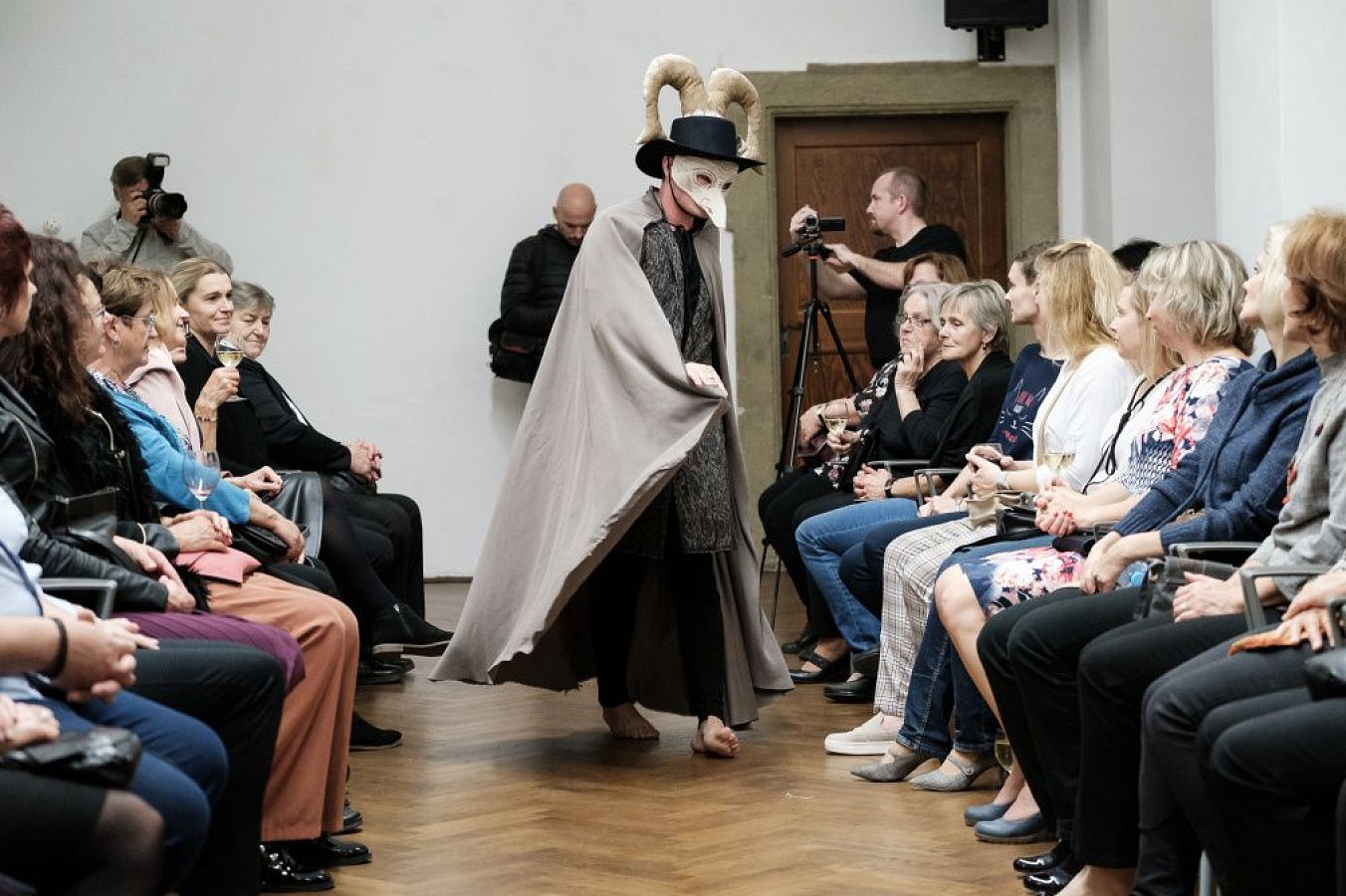 20191107205350-f13317a5-la