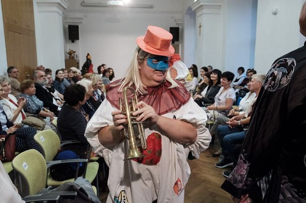 20181104183613-a09940ae-me