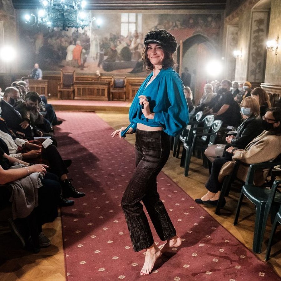 20201007132050-d02e6cf7-la