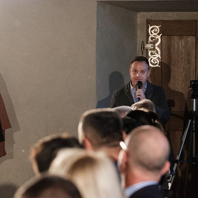 20181104192308-c994a043-xl