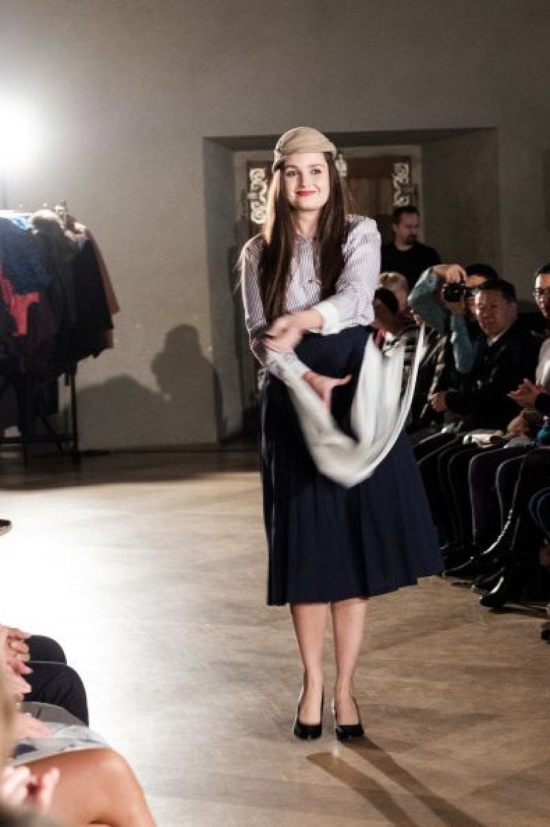 20181104194325-eba51f88-me