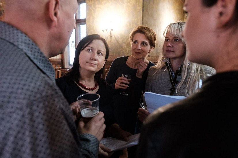 20201006230735-f35e4ed0-la