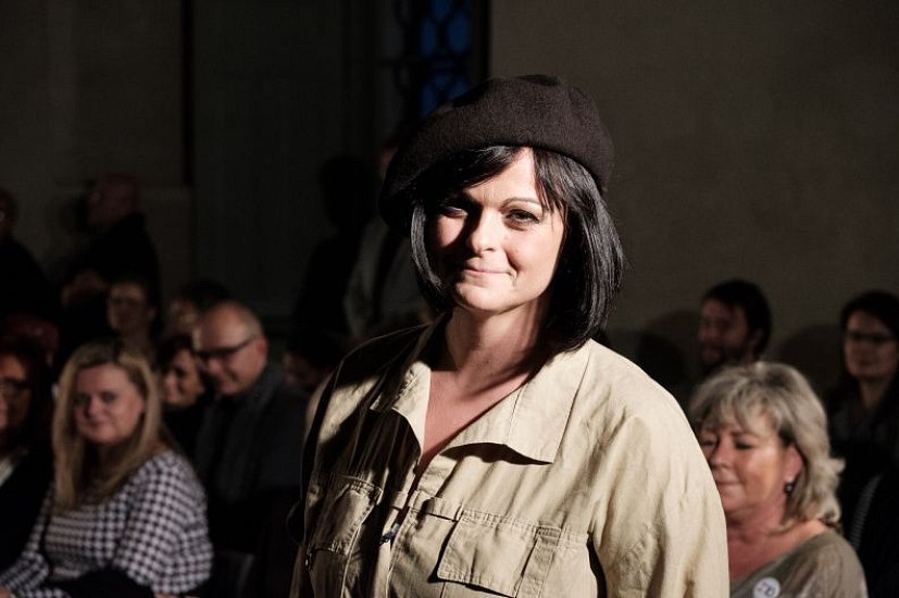 20181104195800-1764dd1b-me