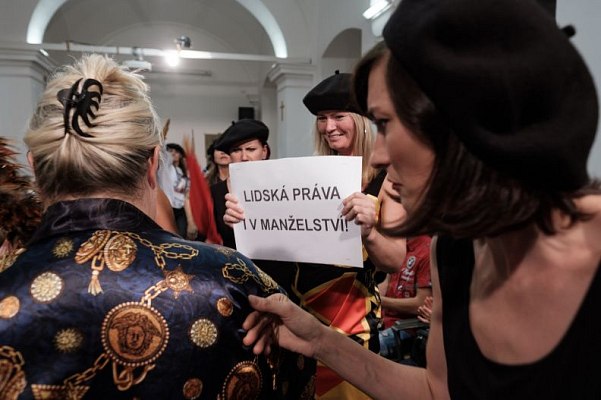 20191107213214-cbc66149-me