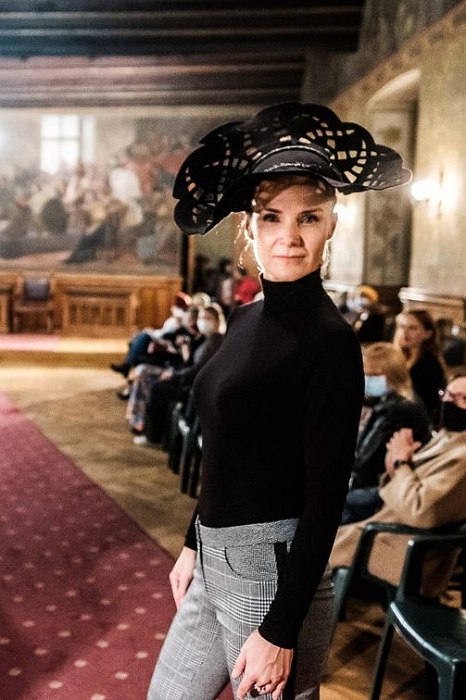 20201007010138-375a8081-la