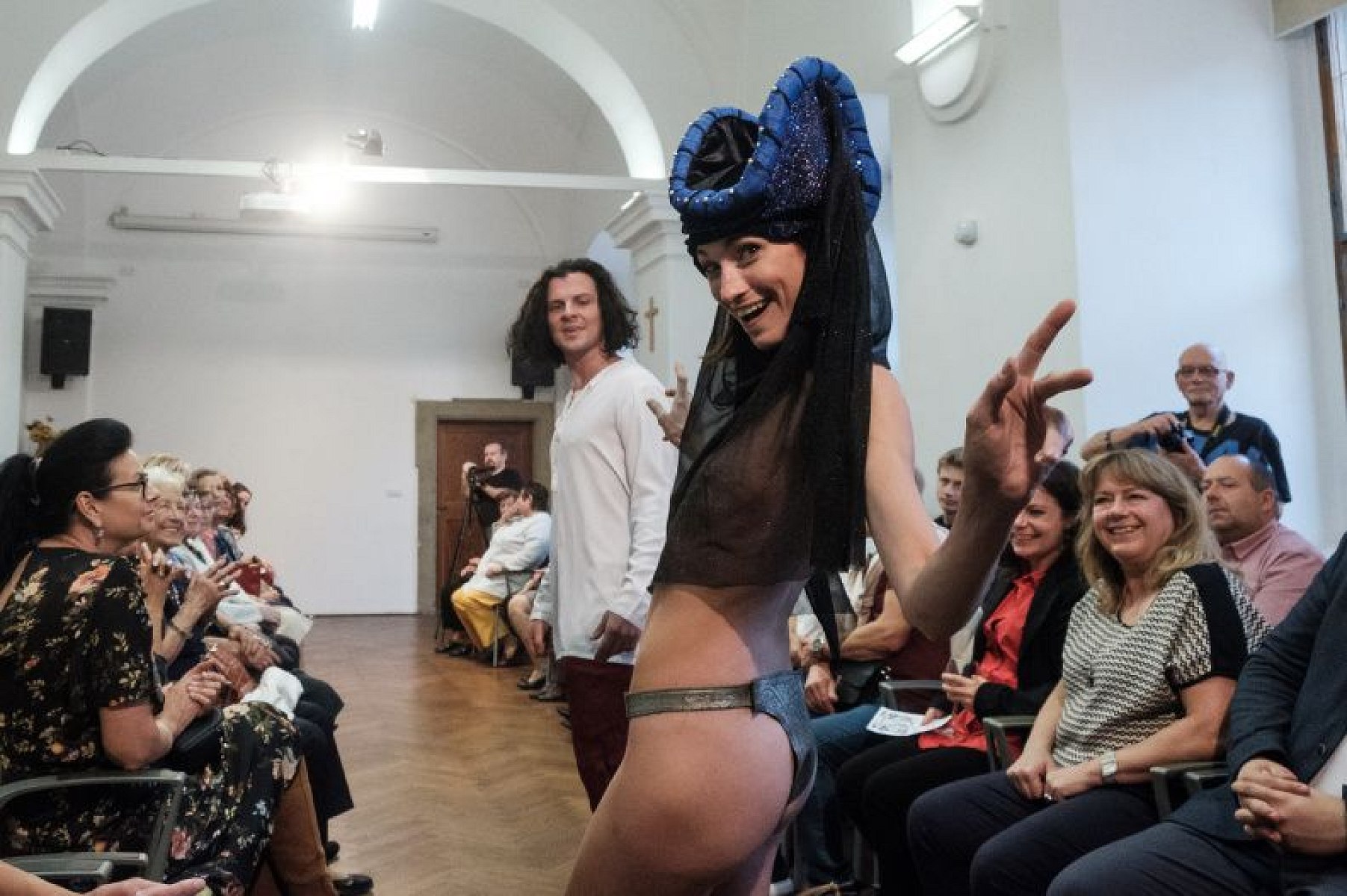 20181104175619-bb784560-me