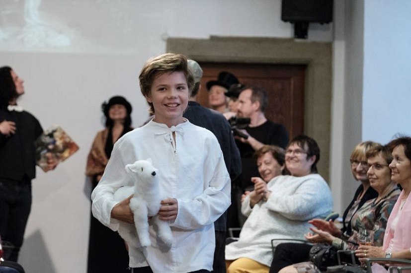 20181104180950-7df9025a-me