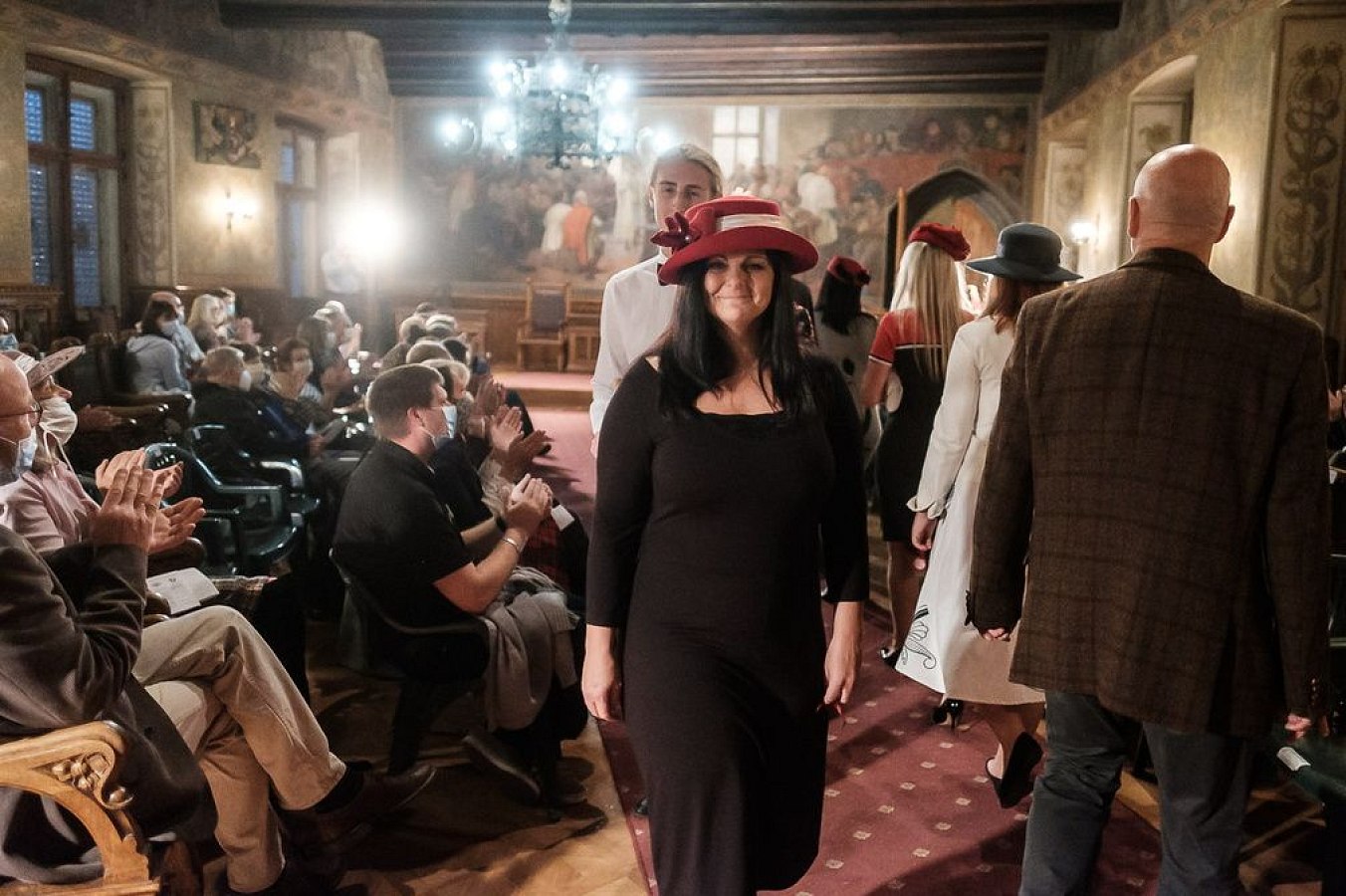 20201007132448-ed38bbb6-la