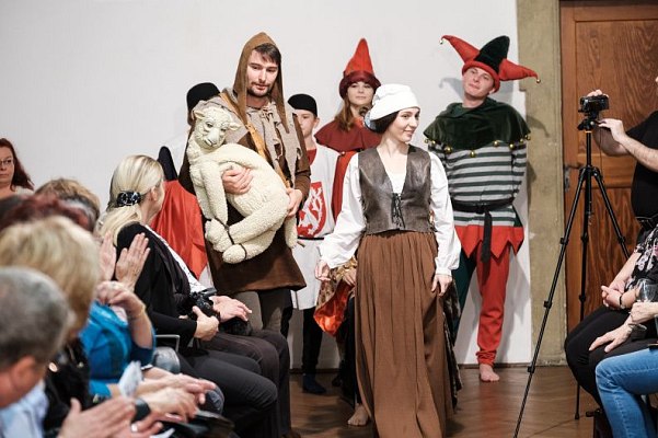 20191107214142-7c24d6f7-me