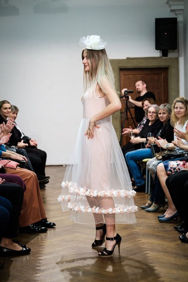 20191107210639-34f75960-la