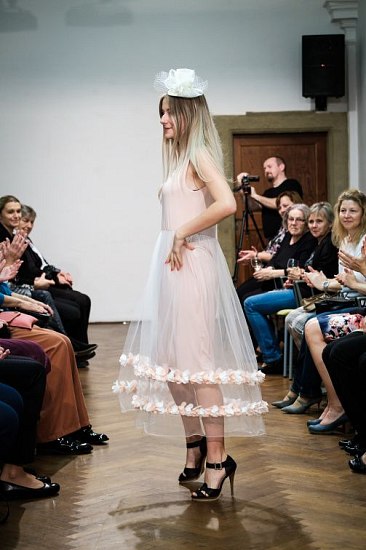 20191107210639-34f75960-la