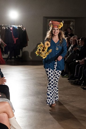 20181104195653-2710371b-xl