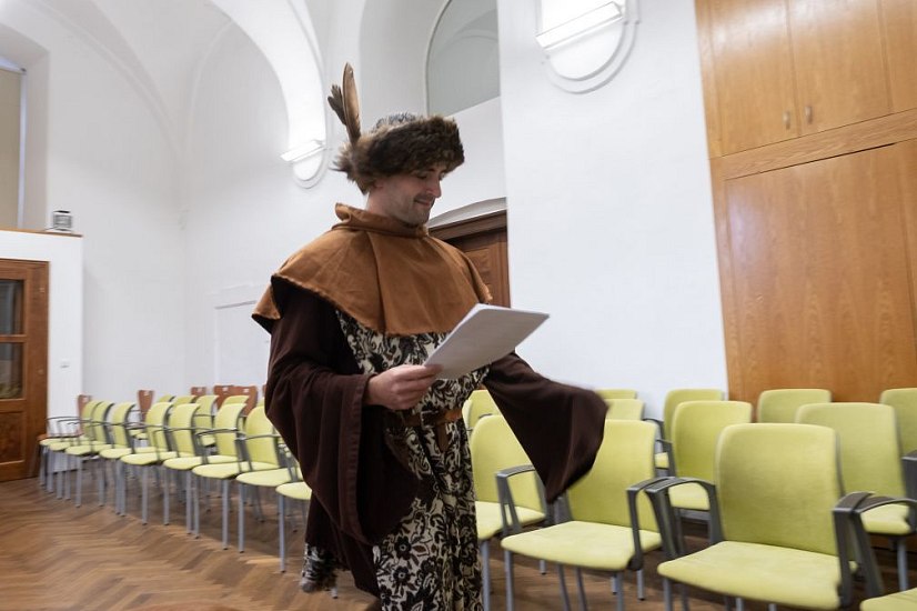 20191107203356-28dc21a8-la