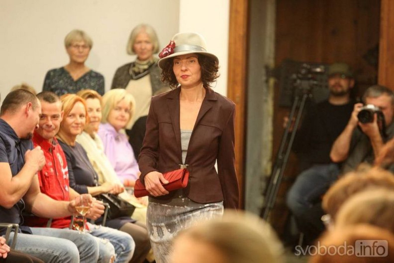 20191107230755-ad3d433f-me