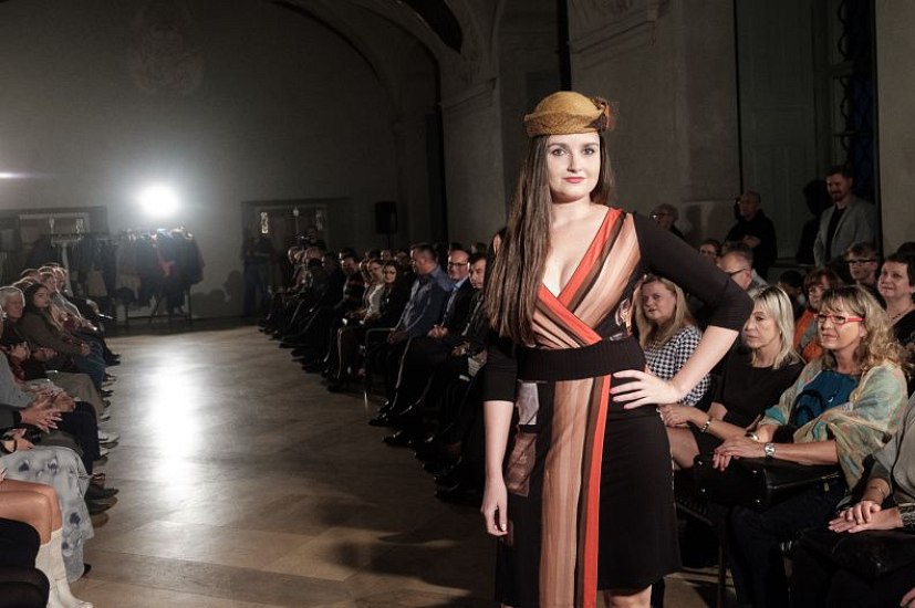 20181104200050-c1098b04-me