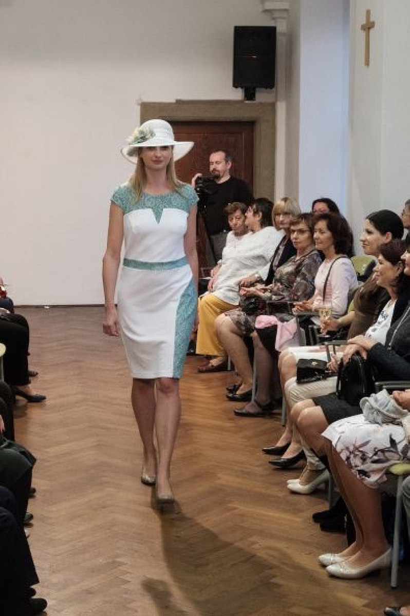 20181104182707-1fa75065-me