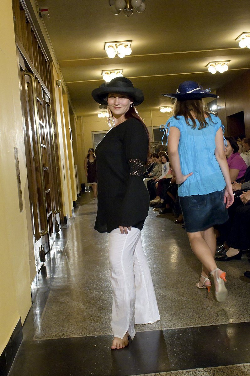 20101009-223-meluzina-m