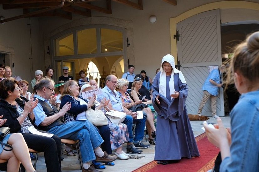 20170629232437-8edc83f5-me