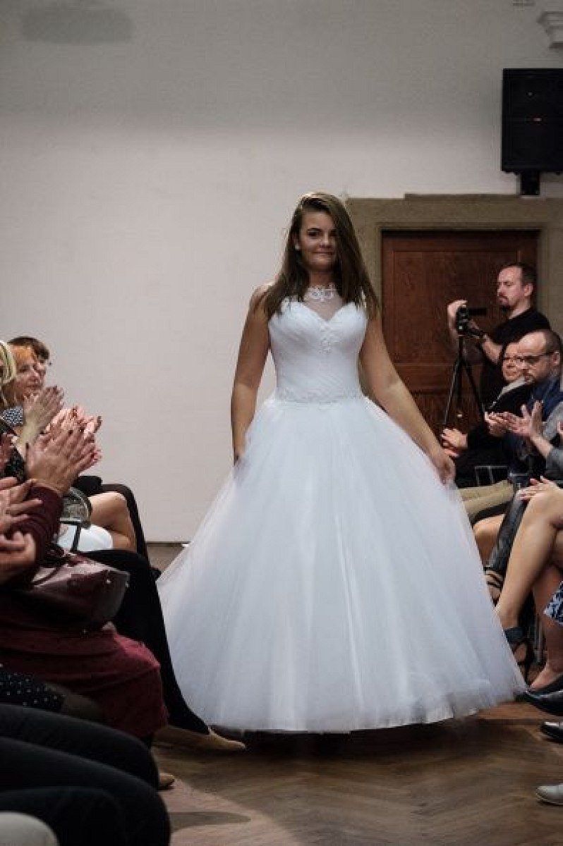 20181104170821-9c2712ca-me