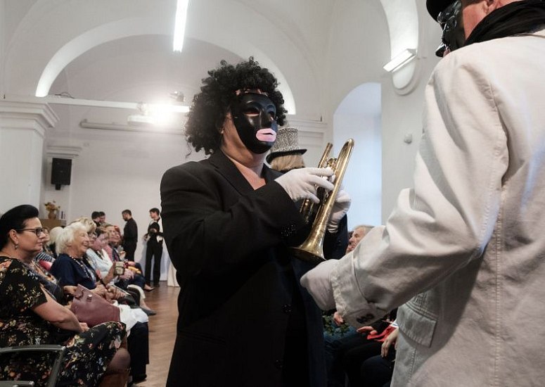 20181104173837-fc51c22e-me