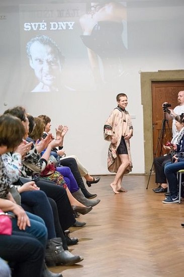 20170401173838-cc9b1cc9-me