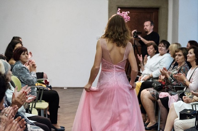 20181104183409-e1366fb4-me