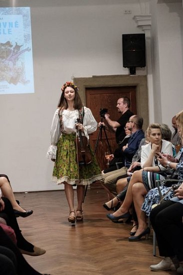 20181104165159-e5f34c2b-me