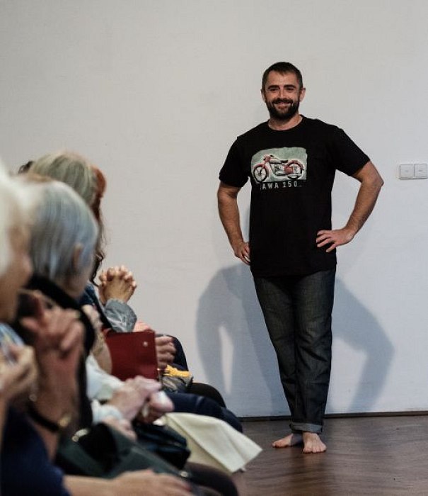 20181104174657-49633314-me