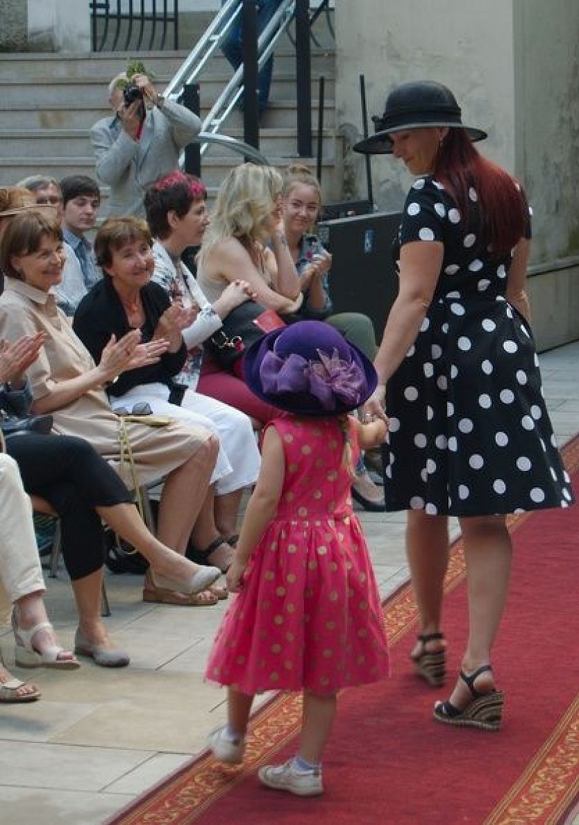 20170629215751-bd4ee35d-me