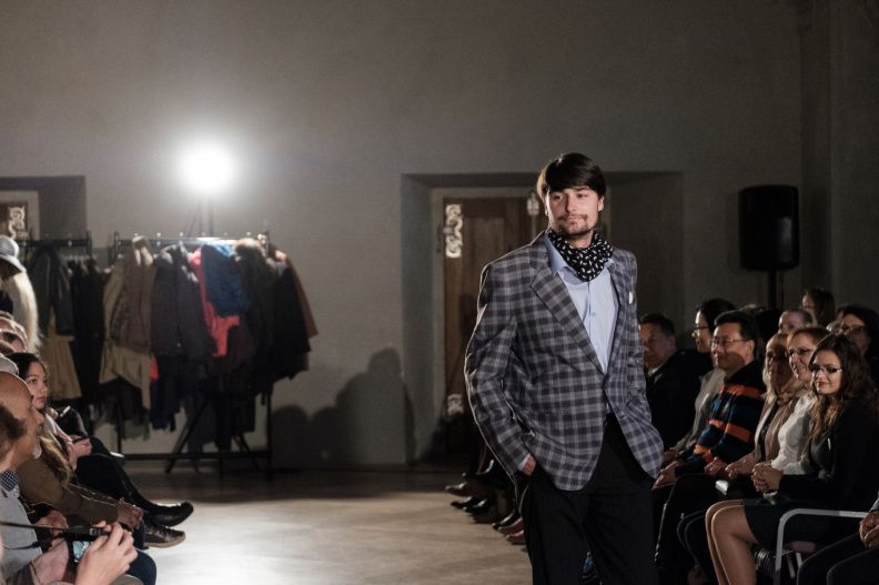 20181104193712-641c3815-me