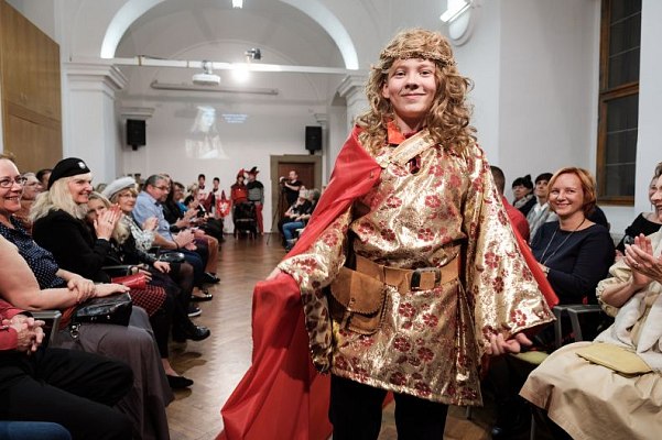 20191107214130-e866c669-me