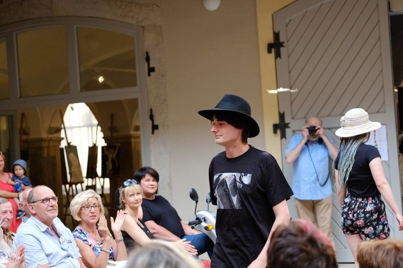 20170629215535-fdebb369-me