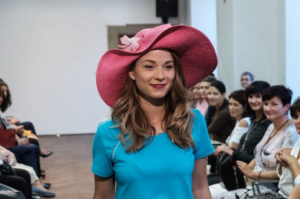 20181104174034-369aa5ba-me