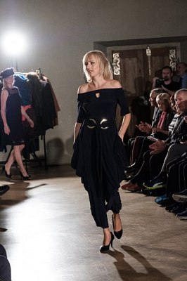 20181104200530-76a7cc39-me