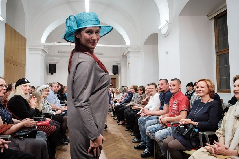 20191107210016-13c8ba92-la